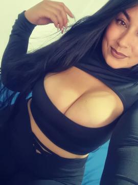 OnlyFans - Katha Londoño / @kathalond1 Scene 4 — photo 7 of 20