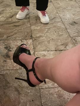 OnlyFans - Leah Gotti / @leahgotti Scene 13 — photo 16 of 20