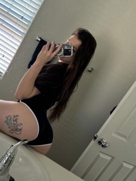 OnlyFans - Leah Gotti / @leahgotti Scene 25 — photo 17 of 20