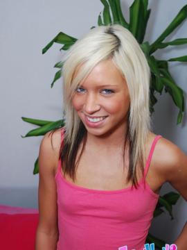 Blonde teen gets finged and fucked on a massage table — photo 1 of 14