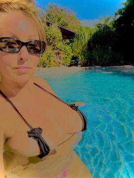 OnlyFans - 2%Master Queen / @royalmasterqueen Scene 17