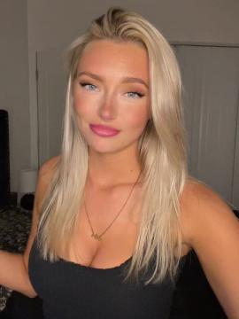 OnlyFans - Aspen Faye / @aspenfaye Scene 5 — photo 9 of 20