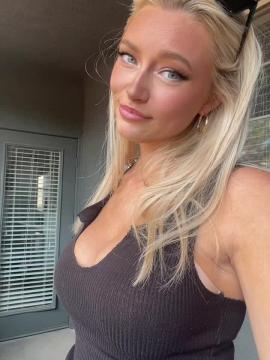 OnlyFans - Aspen Faye / @aspenfaye Scene 5 — photo 15 of 20