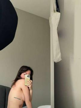 OnlyFans - Lauren Williams / @laurenkimripley Scene 10 — photo 1 of 20