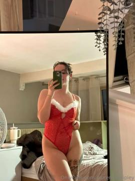 OnlyFans - Lauren Williams / @laurenkimripley Scene 10 — photo 5 of 20