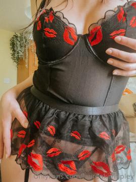 OnlyFans - Lauren Williams / @laurenkimripley Scene 12 — photo 19 of 20