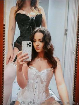 OnlyFans - Lauren Williams / @laurenkimripley Scene 18 — photo 14 of 20