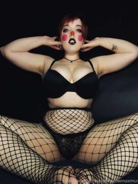 OnlyFans - marshmallowmaximus / @marshmallowmaximus Scene 30 — photo 18 of 20