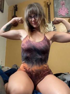 OnlyFans - Chicken / @sukoshicosplay Scene 51 — photo 11 of 20