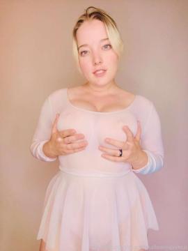 OnlyFans - marshmallowmaximus / @marshmallowmaximus Scene 111 — photo 17 of 20