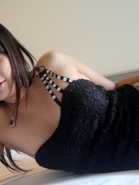 Experienced Asian MILF — photo 2 of 12
