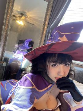 OnlyFans - Miyu Marzipan / @milkymiyu Scene 38 — photo 3 of 20