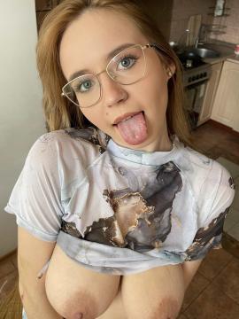 OnlyFans - 🥵🥵 Melissa / @melissa_wilson 🥵🥵 Scene 21 — photo 5 of 20