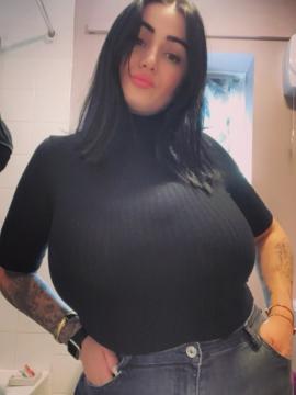 OnlyFans - Roxanne Heaven / @roxanneheaven Scene 2 — photo 9 of 20