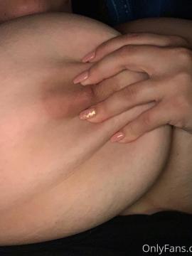 OnlyFans - Roxanne Heaven / @roxanneheaven Scene 28 — photo 3 of 20