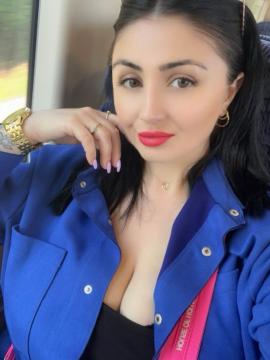 OnlyFans - Roxanne Heaven / @roxanneheaven Scene 36 — photo 14 of 20