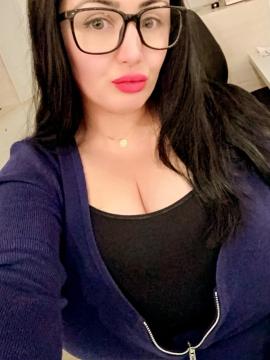 OnlyFans - Roxanne Heaven / @roxanneheaven Scene 41 — photo 10 of 20