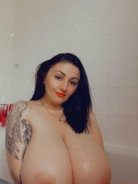 OnlyFans - Roxanne Heaven / @roxanneheaven Scene 44 — photo 10 of 20