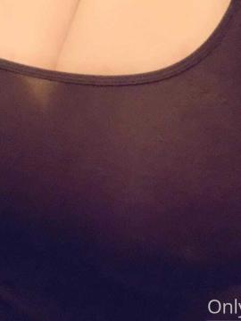 OnlyFans - Roxanne Heaven / @roxanneheaven Scene 63 — photo 1 of 20