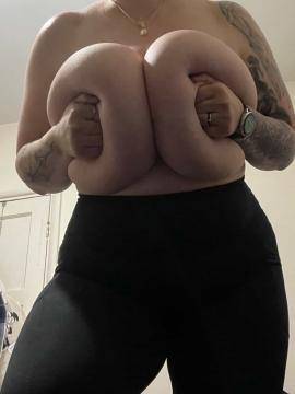 OnlyFans - Roxanne Heaven / @roxanneheaven Scene 137 — photo 20 of 20