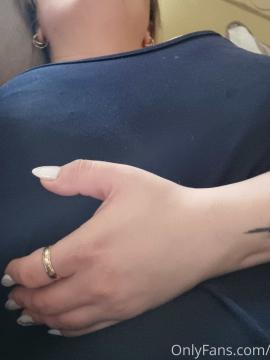 OnlyFans - Roxanne Heaven / @roxanneheaven Scene 176 — photo 7 of 20
