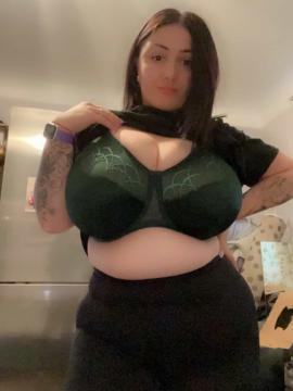 OnlyFans - Roxanne Heaven / @roxanneheaven Scene 218 — photo 15 of 20
