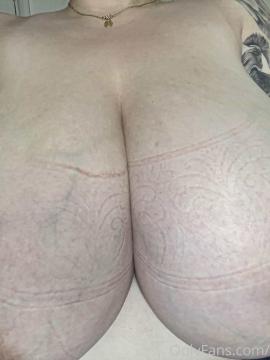 OnlyFans - Roxanne Heaven / @roxanneheaven Scene 246 — photo 4 of 20