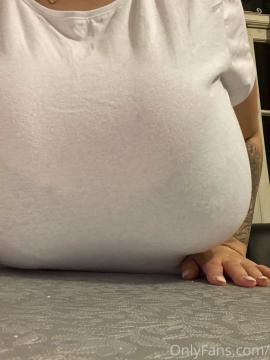 OnlyFans - Roxanne Heaven / @roxanneheaven Scene 307 — photo 2 of 20