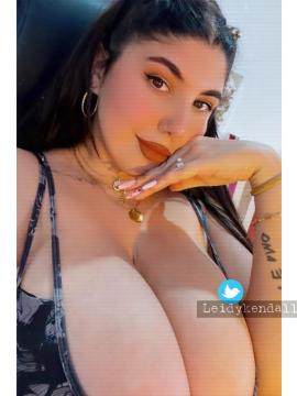 OnlyFans - Kendall Navarro / @kendallhot Scene 1
